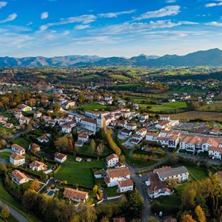 Les plus beaux villages : Sare, Ainhoa et Espelette
